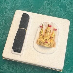 NEW Estée Lauder Beautiful Sand Castle Compact